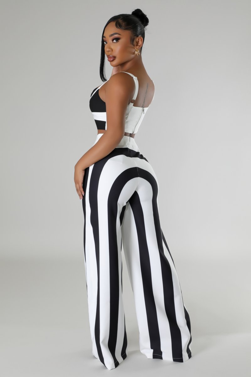 Making Headlines Pant Set